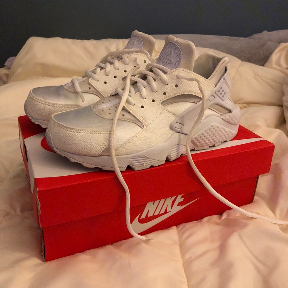 Women’s Nike Huarache Sneakers